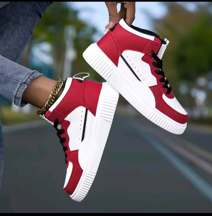 Classic Black & White Casual Sneakers